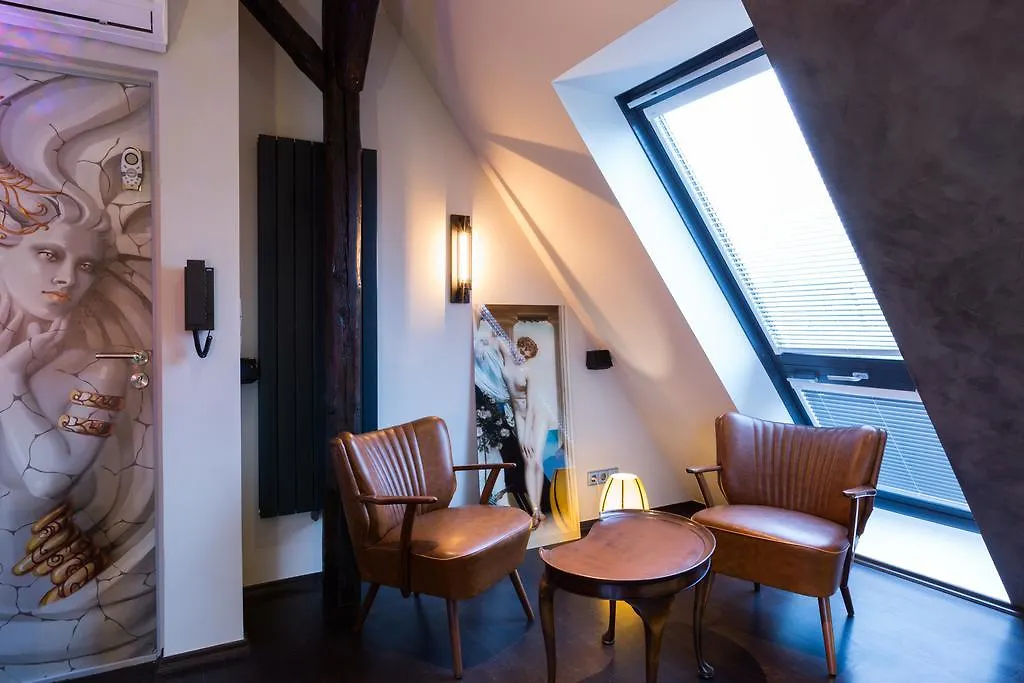 English Romance Penthouse Hannover 0*,  Germany
