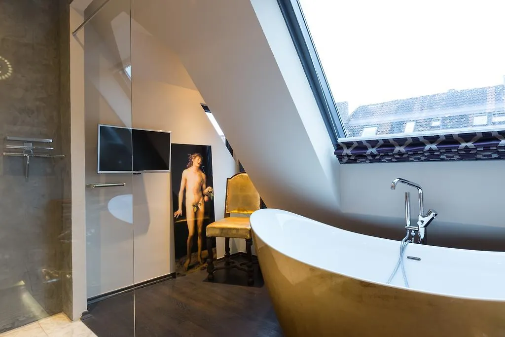 English Romance Penthouse Hannover 0*,  Germany